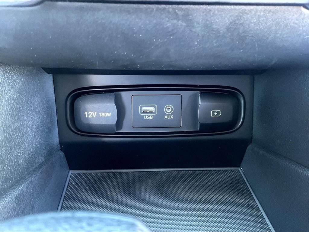 Used 2019 Hyundai Santa Fe SE FWD image 27