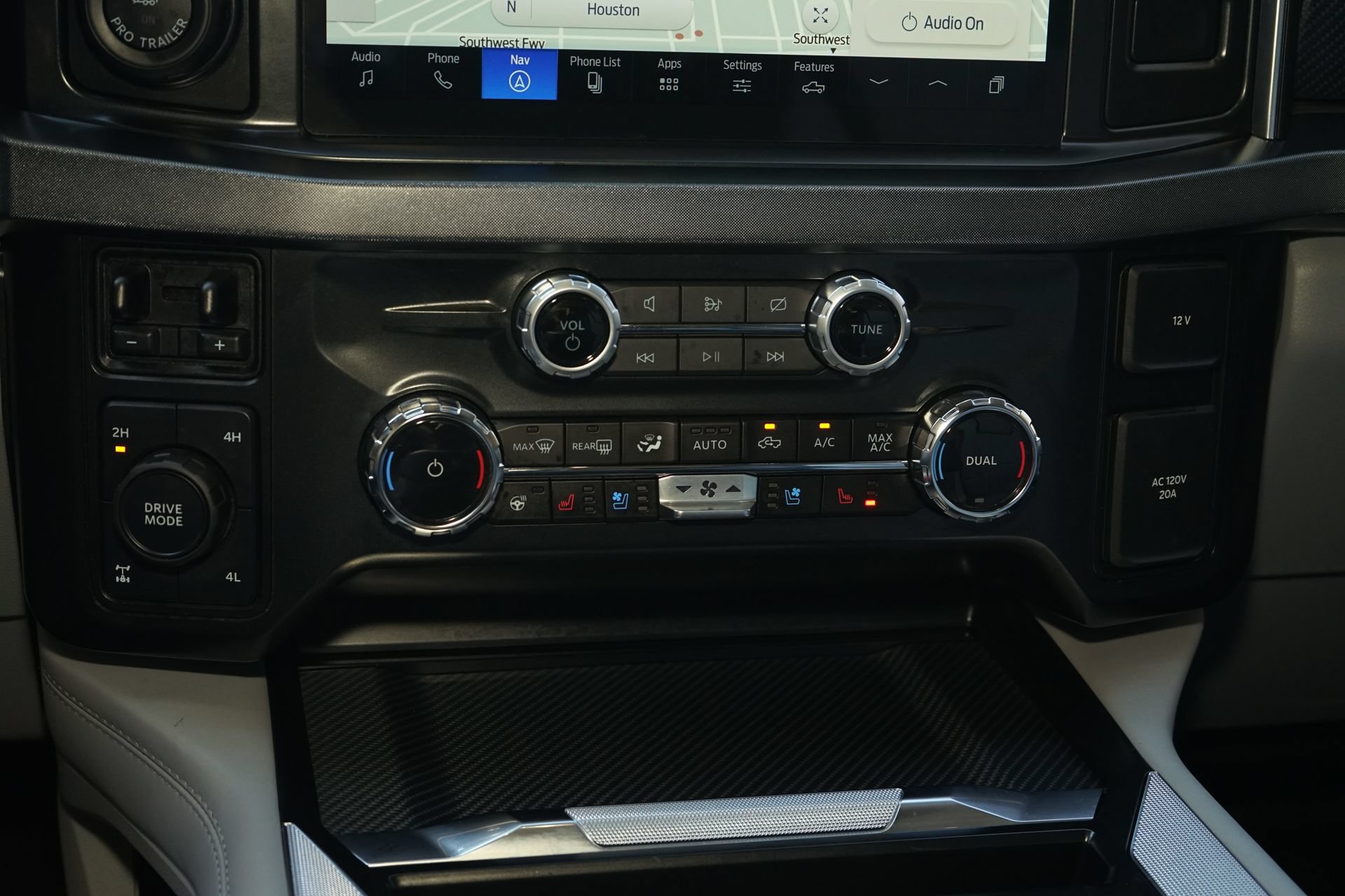 Used 2024 Ford F250 Limited w/ FX4 Off-Road Package AWD/4WD image 17