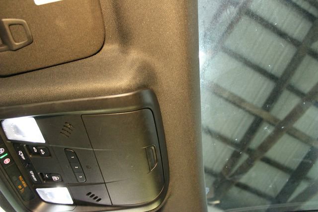 Used 2022 Chevrolet Equinox Premier AWD/4WD image 32