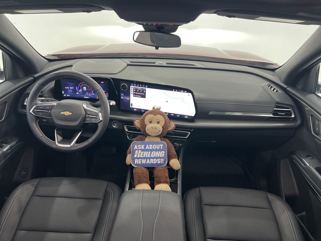 Used 2025 Chevrolet Traverse LT w/ Sun and Wheel Package FWD image 20