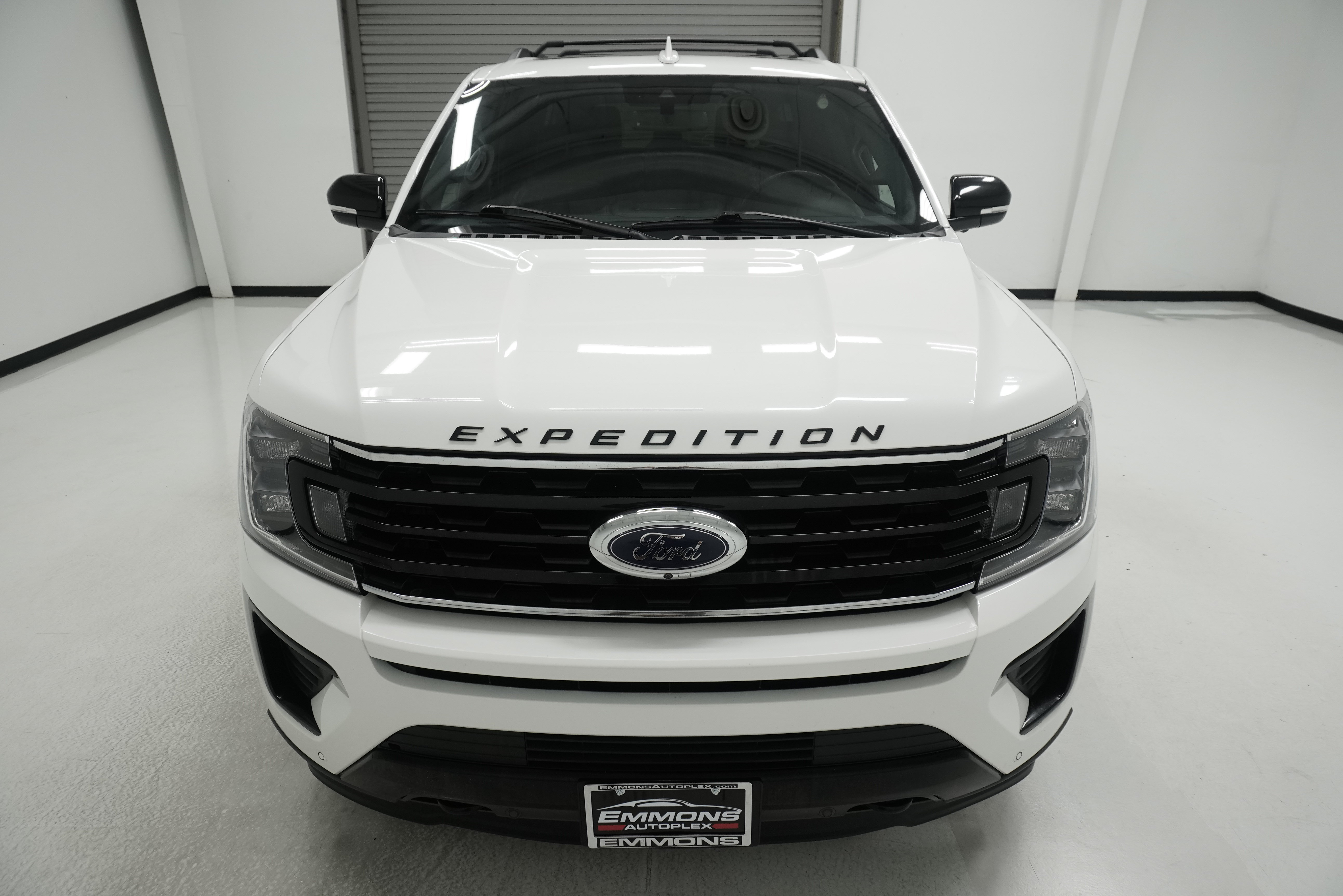 Used 2021 Ford Expedition Max Limited AWD/4WD image 2