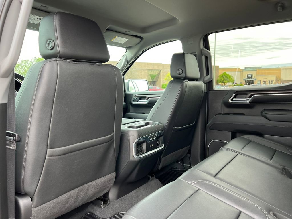 Used 2023 GMC Sierra 1500 SLT w/ SLT Convenience Package AWD/4WD image 46