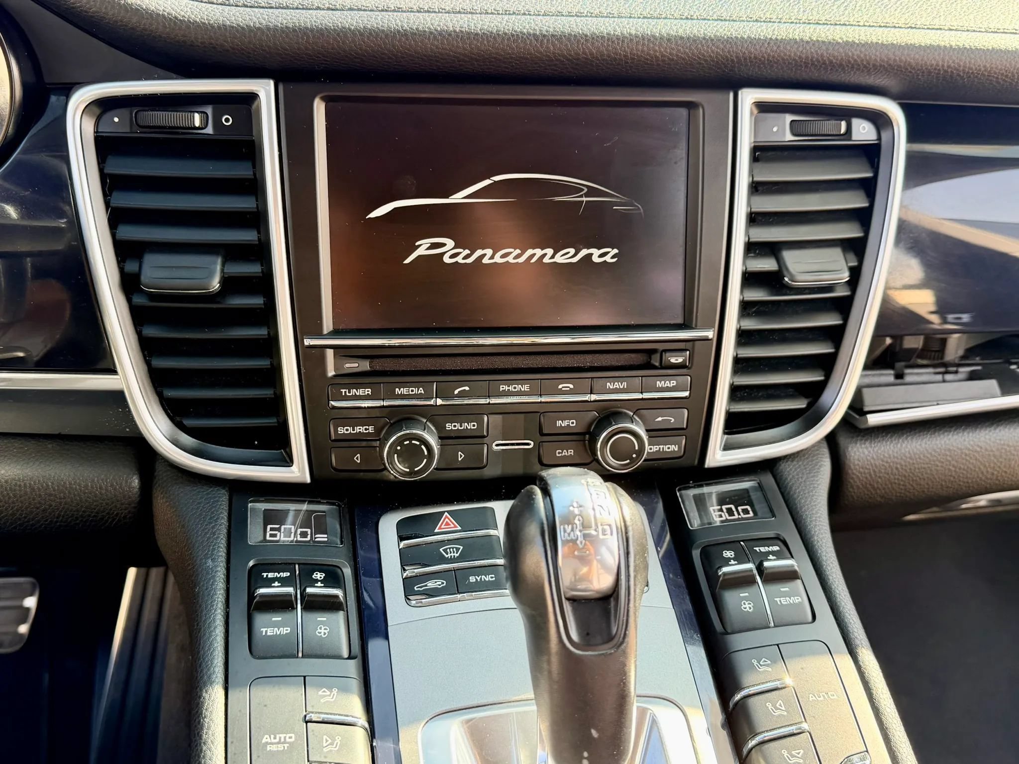 Used 2016 Porsche Panamera Edition RWD image 57