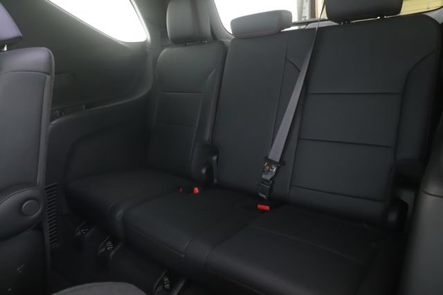 Used 2025 Chevrolet Traverse Z71 w/ LPO, Floor Liner Package AWD/4WD image 26