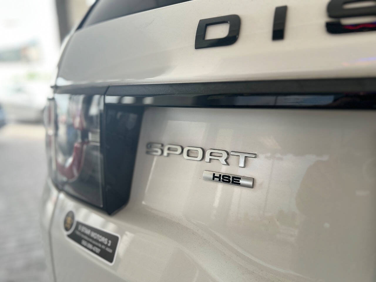 Used 2017 Land Rover Discovery Sport HSE AWD/4WD image 15