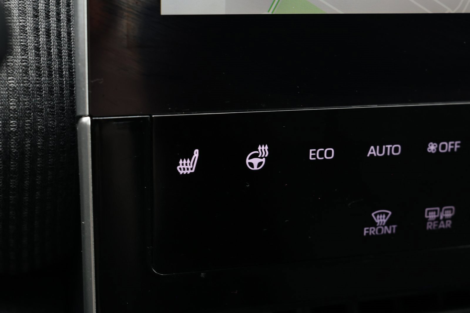 Used 2025 Toyota bZ4X AWD image 5