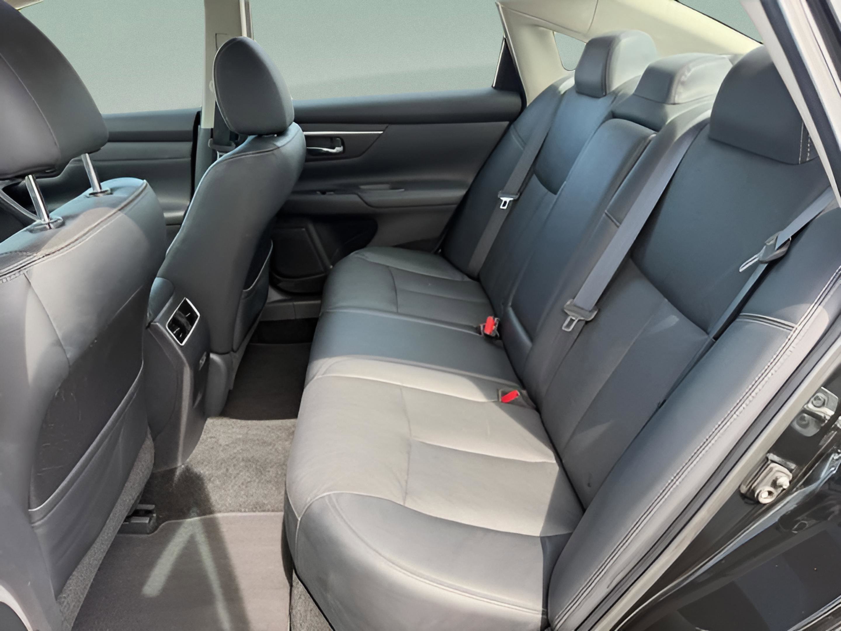 Used 2018 Nissan Altima 2.5 SL w/ 2.5 SL Technology Package FWD image 25