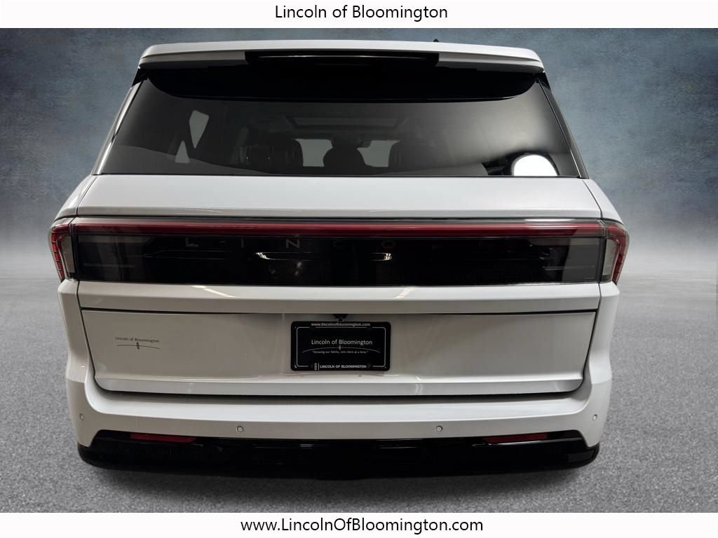 Certified 2025 Lincoln Navigator L Black Label AWD/4WD image 7