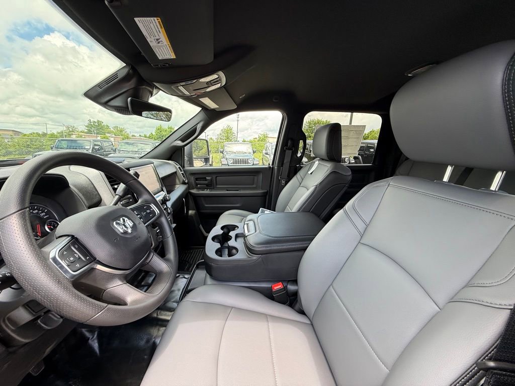 New 2026 RAM 3500 Tradesman AWD/4WD image 12