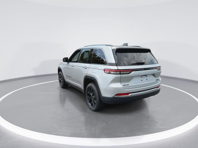 Used 2022 Jeep Grand Cherokee Limited AWD/4WD image 7