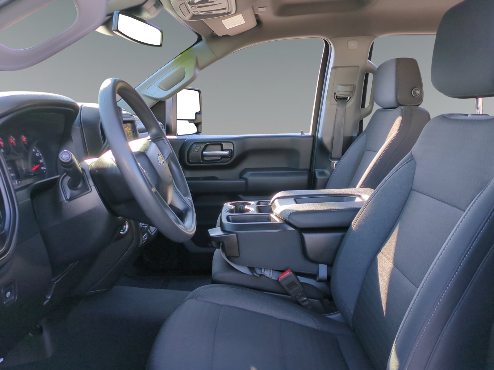 Used 2024 Chevrolet Silverado 2500 Custom w/ Custom Value Package AWD/4WD image 9
