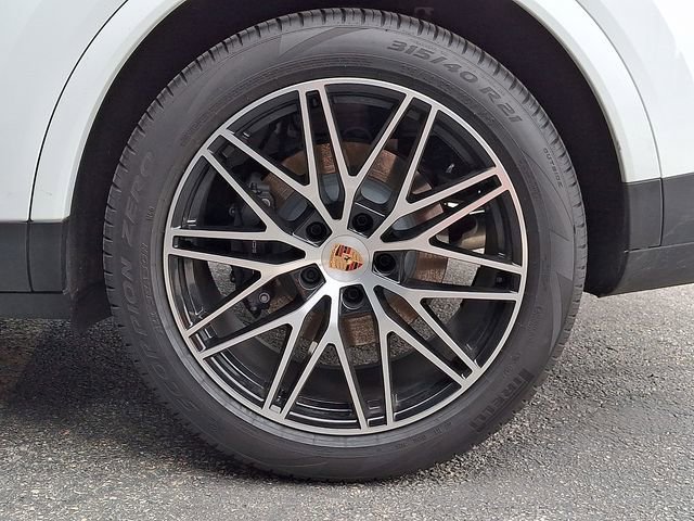Certified 2026 Porsche Cayenne AWD/4WD image 14