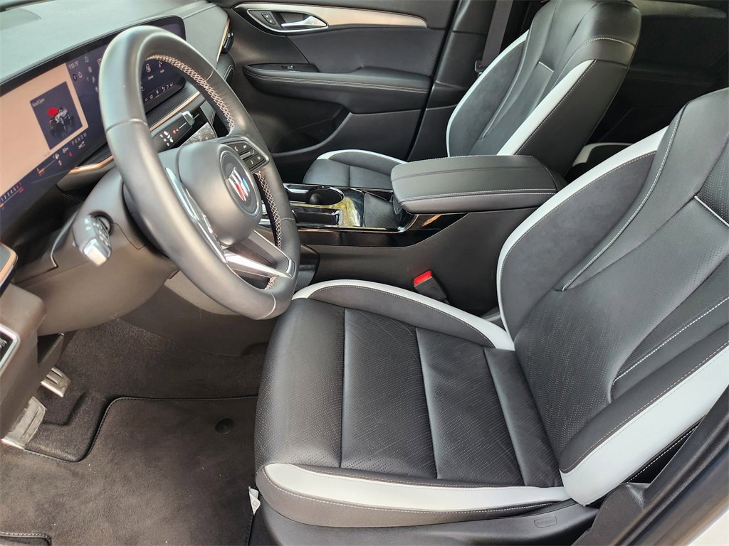 Used 2024 Buick Envision Sport Touring image 11