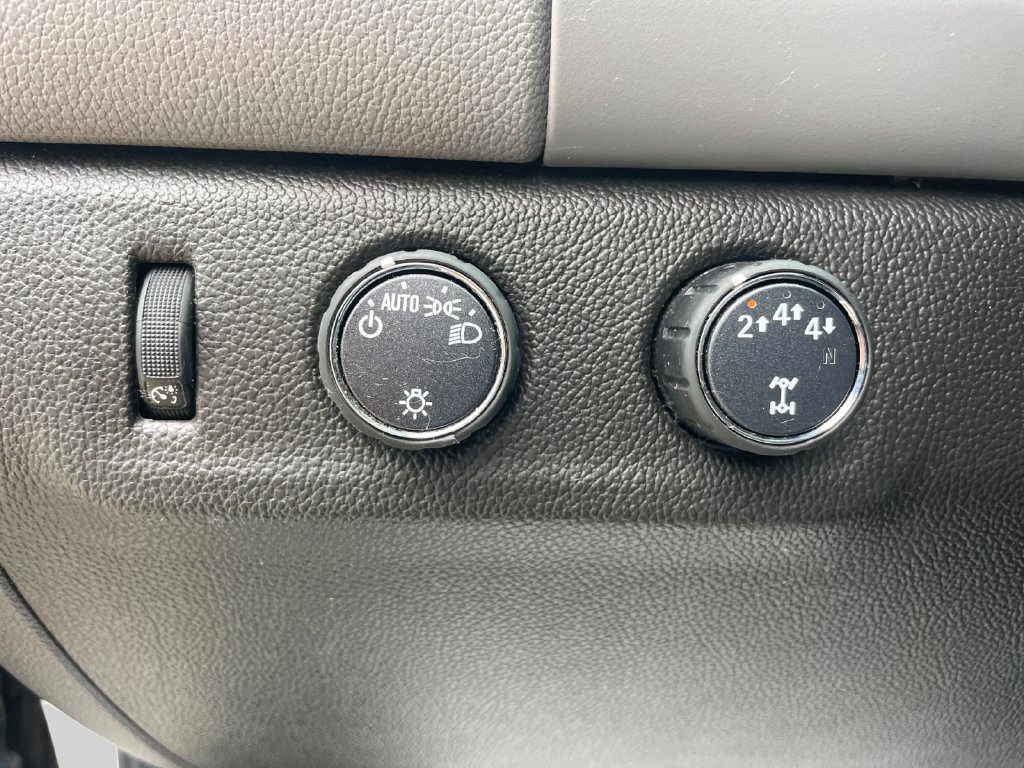 Used 2021 Chevrolet Colorado W/T AWD/4WD image 34