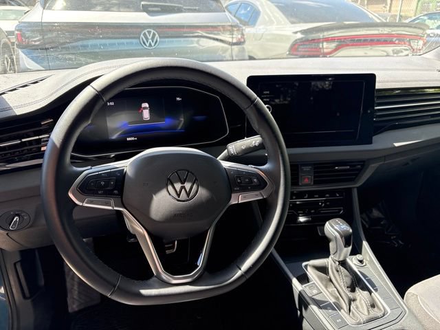 Used 2025 Volkswagen Jetta Sport FWD image 6