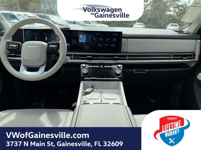 Used 2025 Hyundai Santa Fe SEL image 15