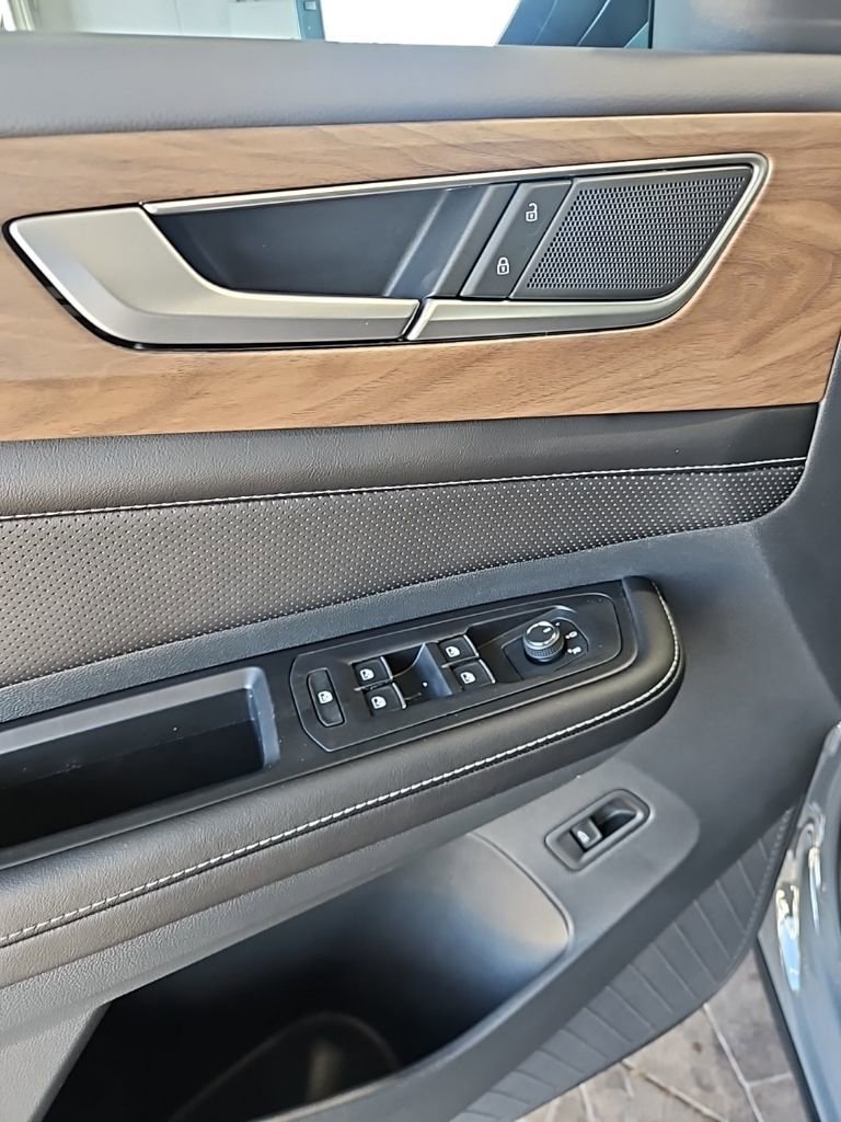 New 2026 Volkswagen Atlas SE image 30