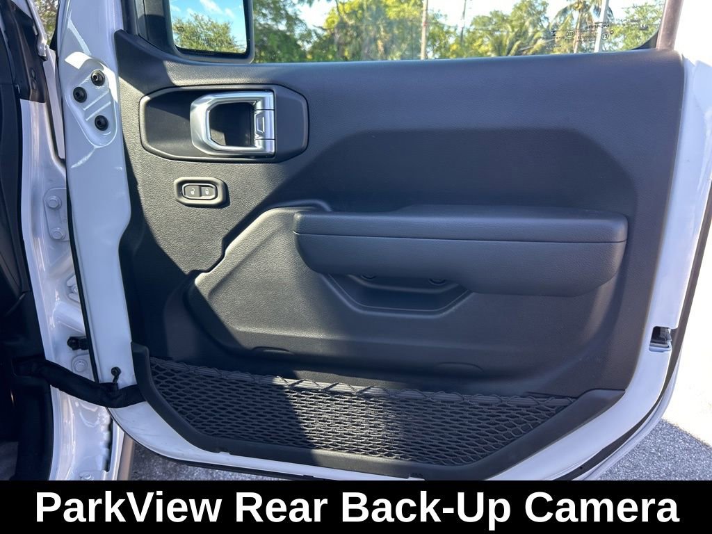 Used 2022 Jeep Wrangler Unlimited Sport AWD/4WD image 26