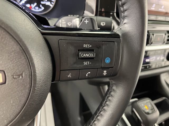 Used 2023 Nissan Pathfinder SV image 22