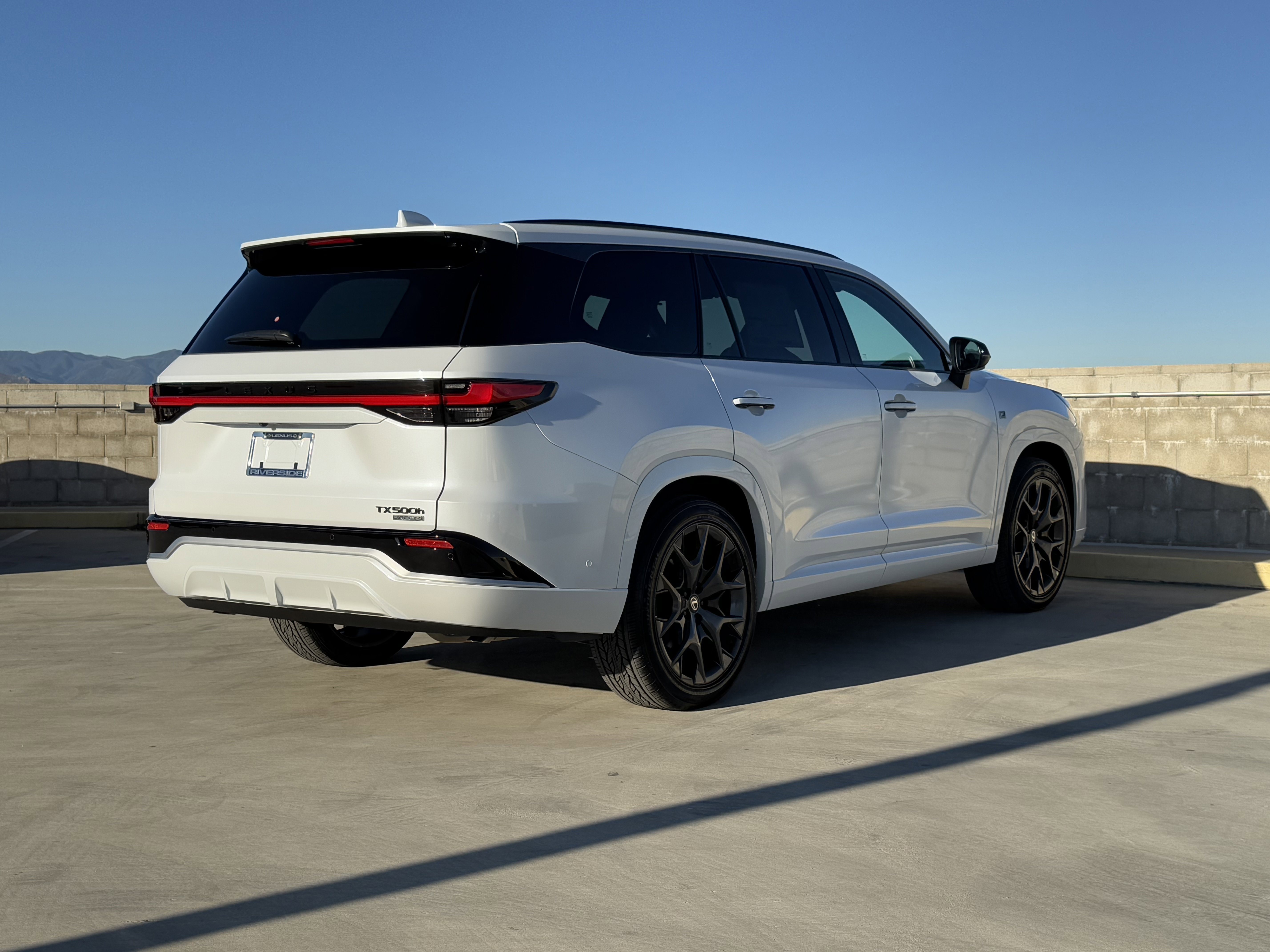 New 2026 Lexus TX 500h AWD image 12