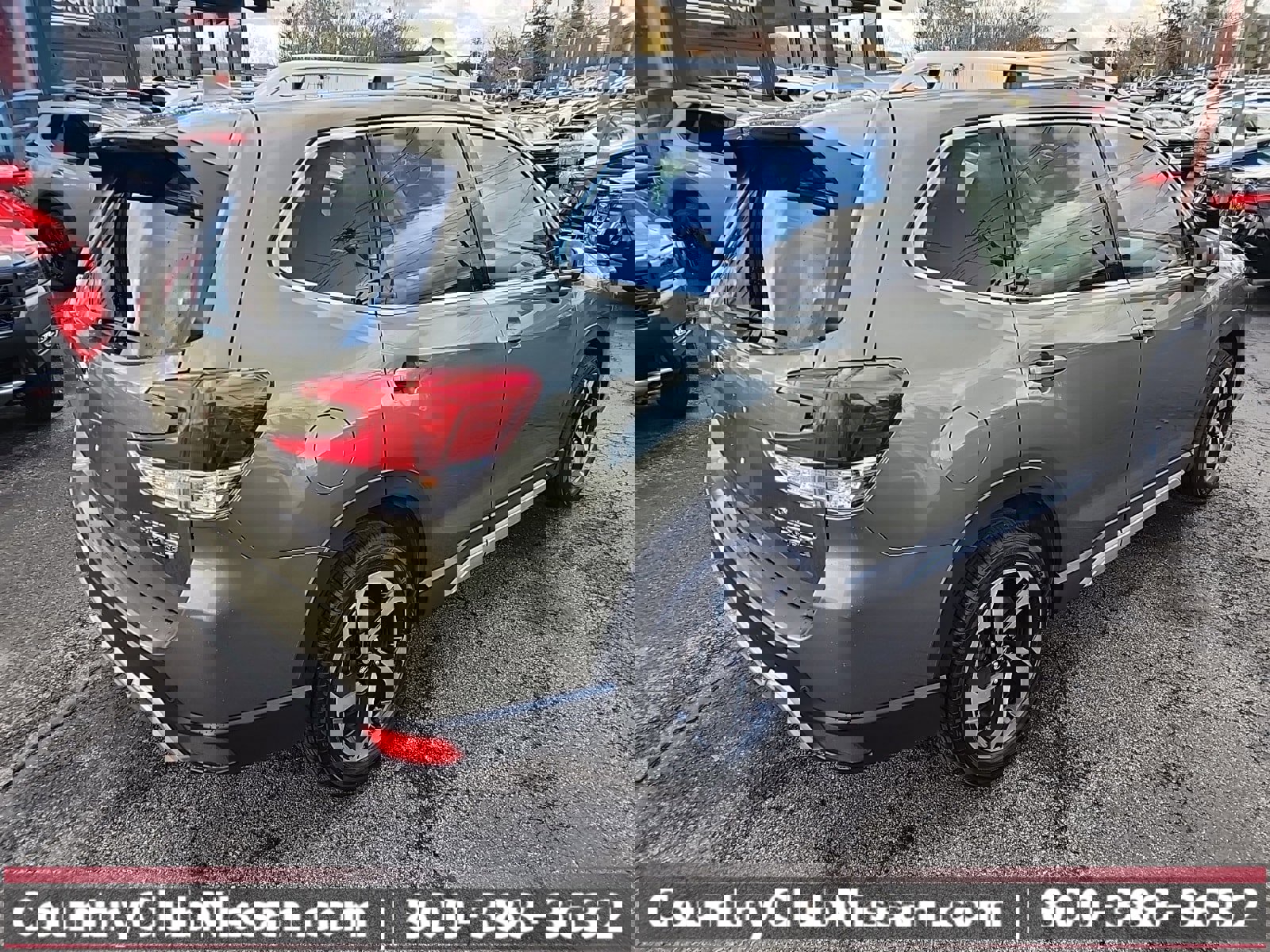 Used 2022 Subaru Forester Touring image 8