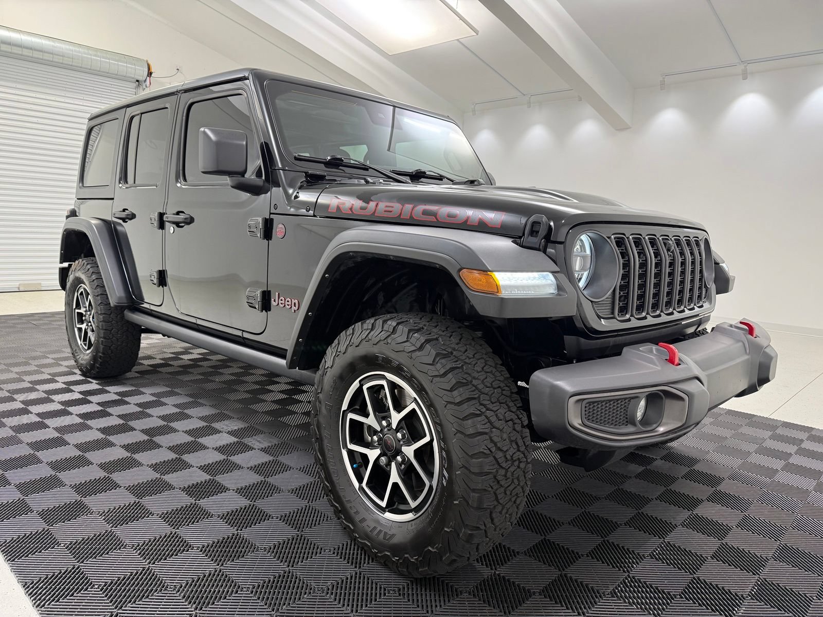 Used 2024 Jeep Wrangler Unlimited Rubicon w/ Technology Group