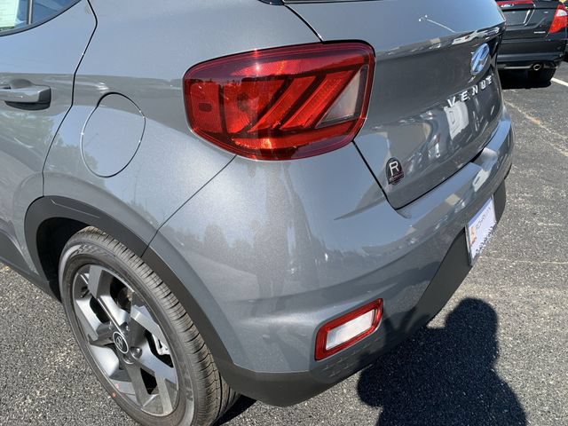 New 2026 Hyundai Venue SEL FWD image 38