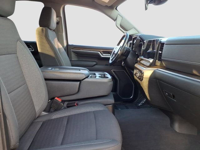 Used 2022 Chevrolet Silverado 1500 LT AWD/4WD image 16