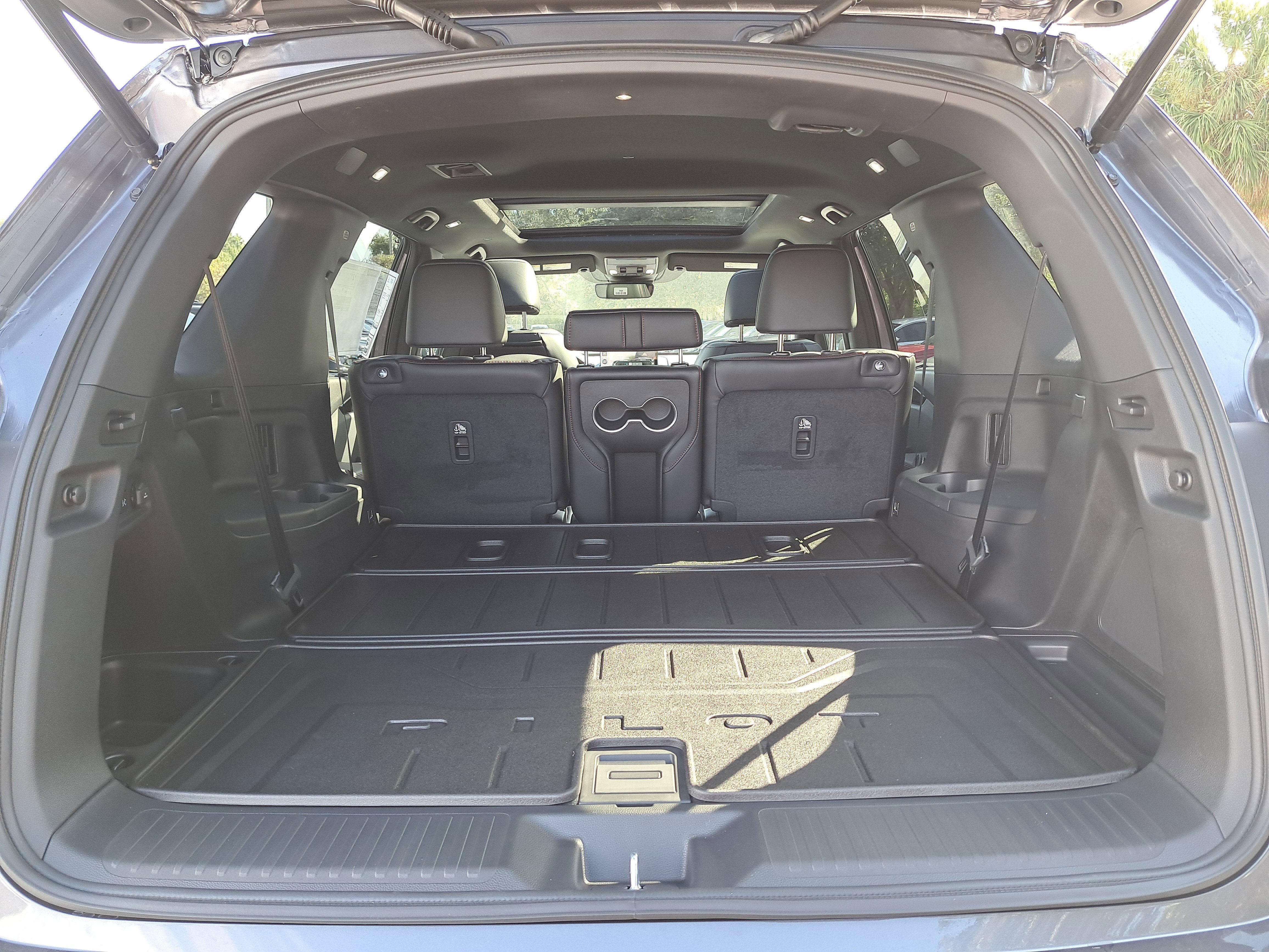 New 2025 Honda Pilot Black Edition image 9