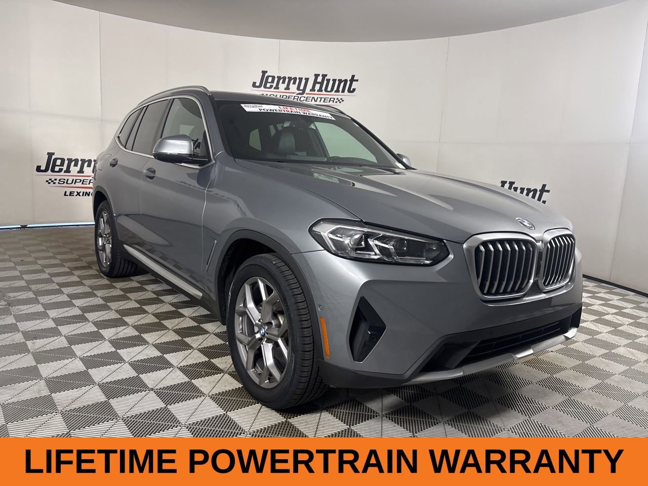 Used 2023 BMW X3 xDrive30i w/ Premium Package AWD/4WD image 4