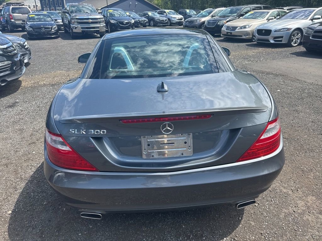 Used 2016 Mercedes-Benz SLK 300 image 16