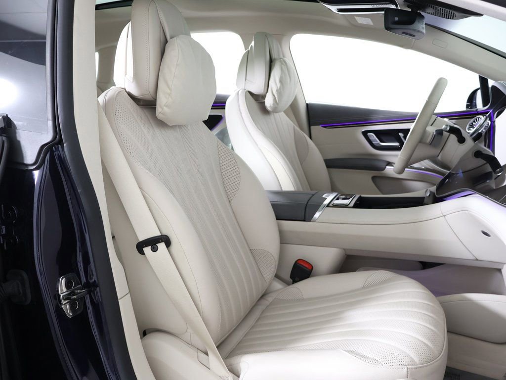 Used 2023 Mercedes-Benz EQS 580 4MATIC Sedan image 34