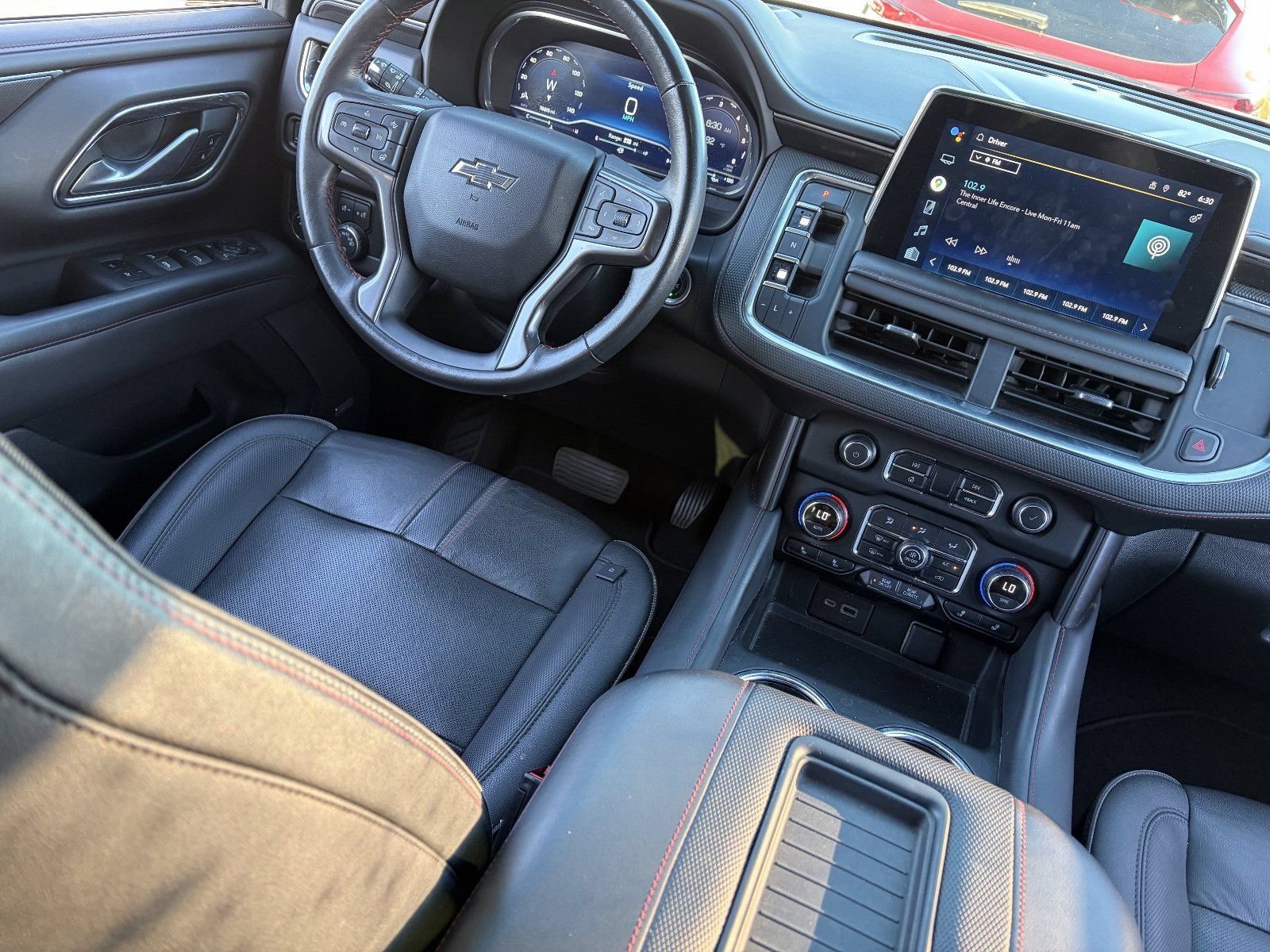 Certified 2022 Chevrolet Tahoe RST w/ Luxury Package AWD/4WD image 15