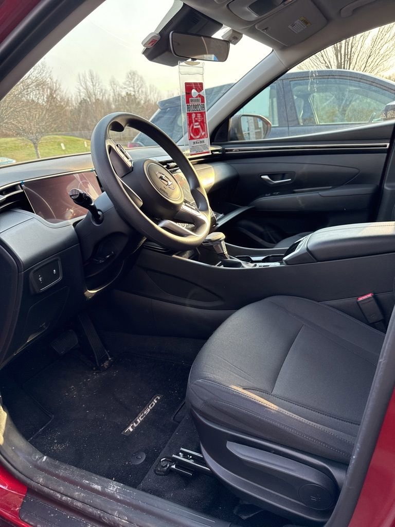 Used 2024 Hyundai Tucson SE image 6