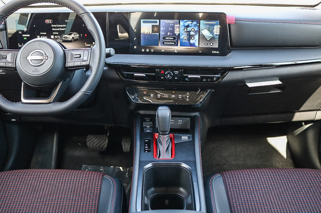 New 2026 Nissan Kicks SR FWD image 29