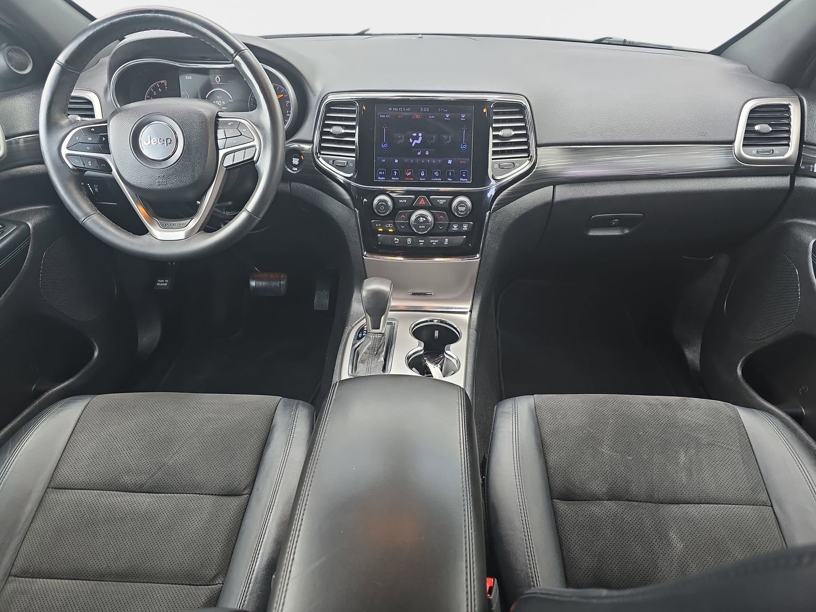 Used 2019 Jeep Grand Cherokee Altitude AWD/4WD image 10
