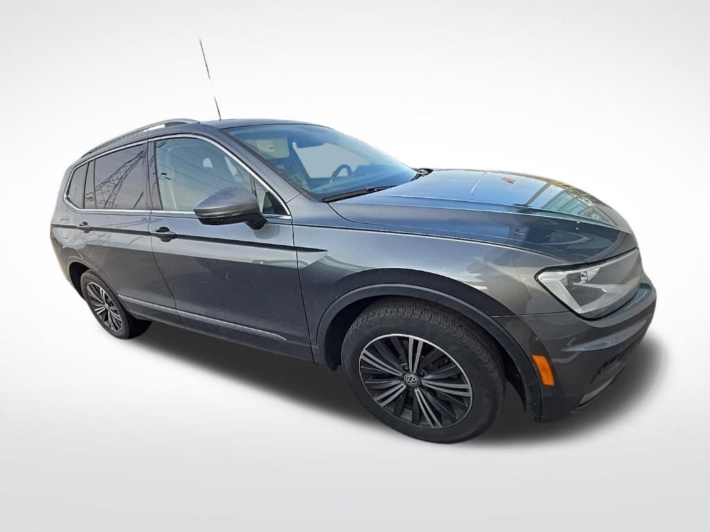 Used 2019 Volkswagen Tiguan SEL image 2
