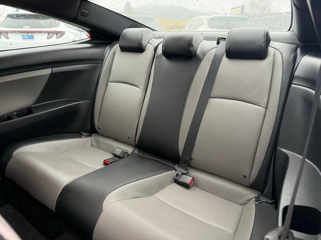 Used 2017 Honda Civic Touring image 17