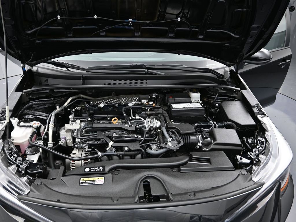 Used 2023 Toyota Corolla LE image 32