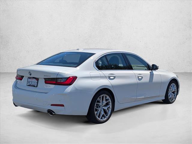 Used 2025 BMW 330i Sedan w/ M Sport Package RWD image 5