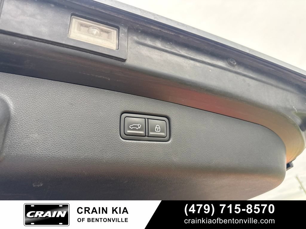 Used 2022 Genesis GV70 2.5T w/ Cargo Package AWD/4WD image 16