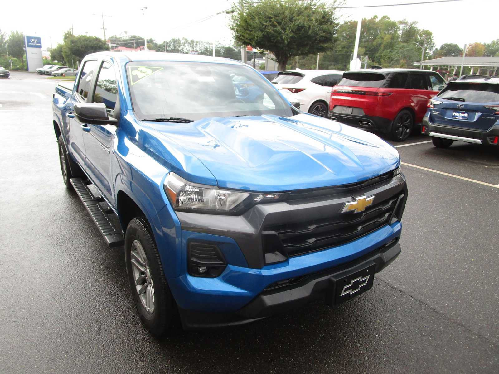 Used 2023 Chevrolet Colorado LT w/ LT Convenience Package II RWD image 4