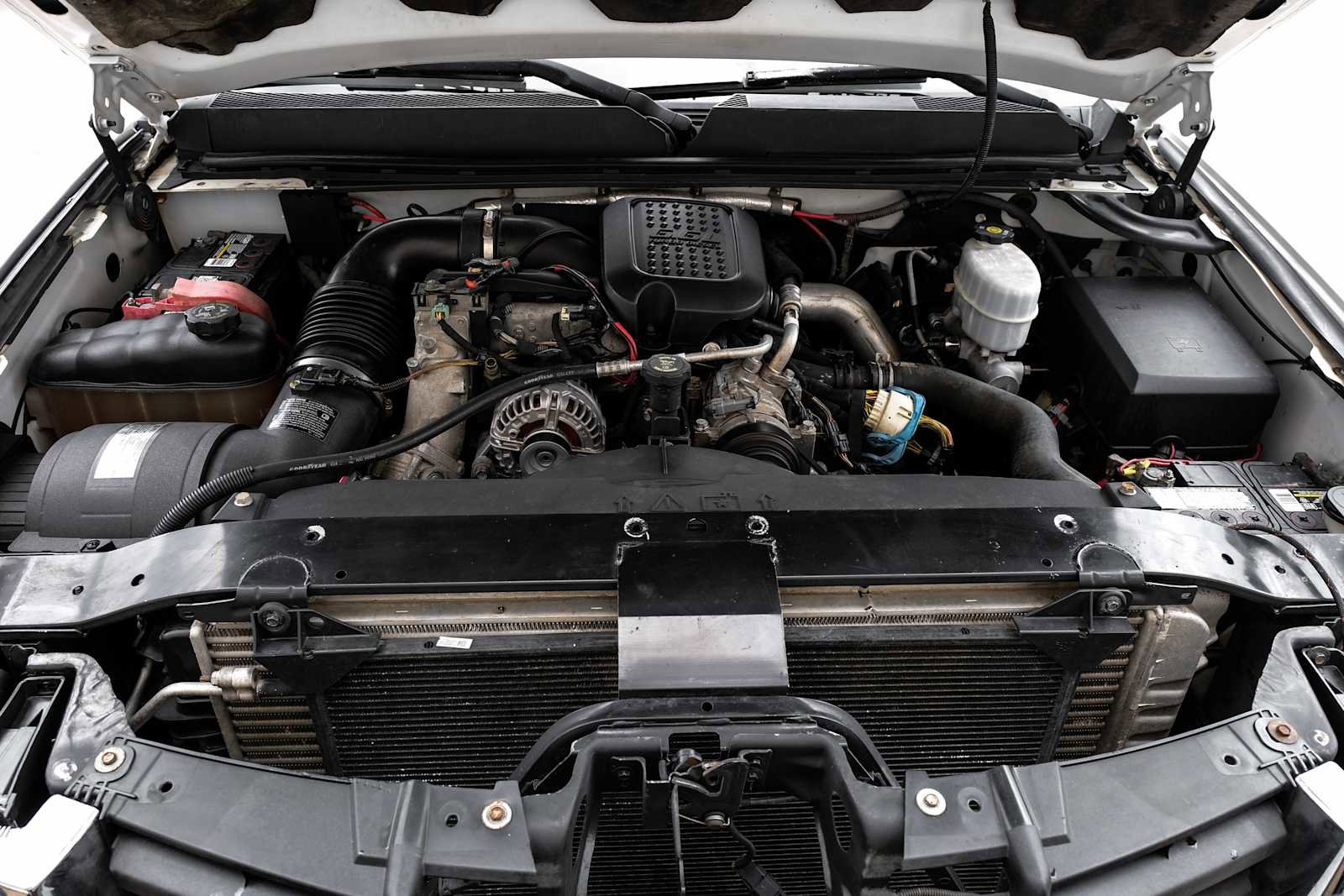 Used 2010 GMC Sierra 3500 SLT w/ SLT Convenience Package image 46