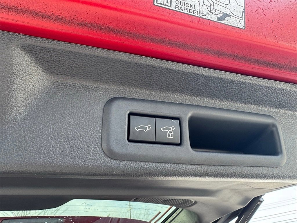 Used 2025 Toyota Sequoia Platinum image 34