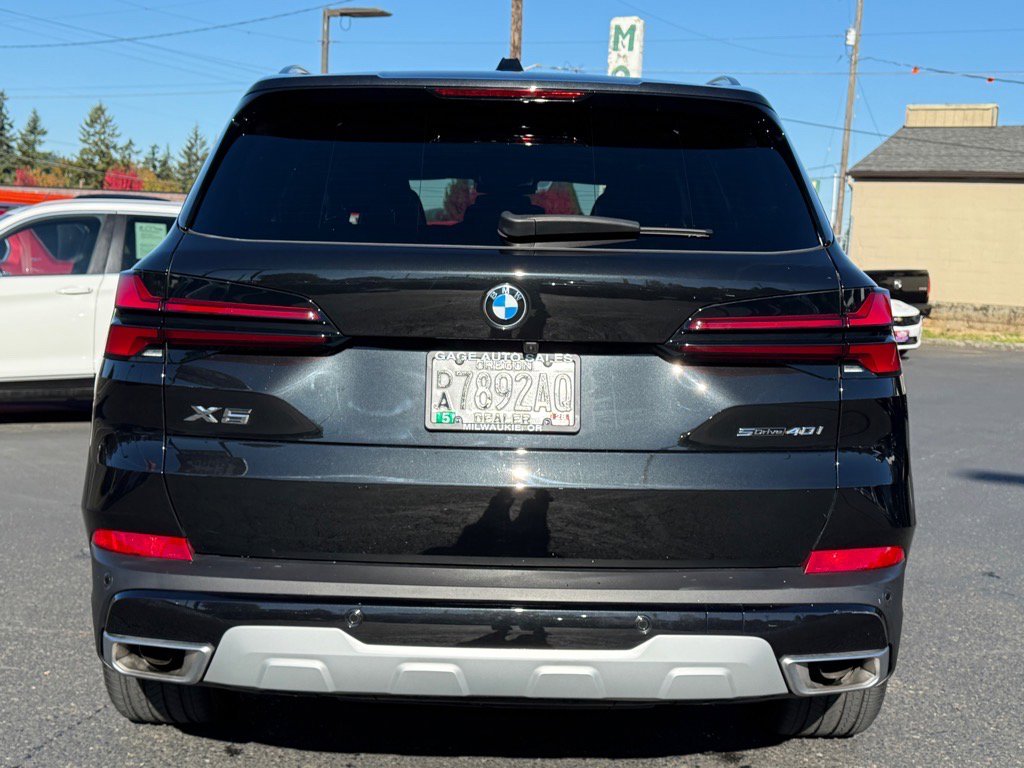 Used 2025 BMW X5 sDrive40i w/ Climate Comfort Package image 5