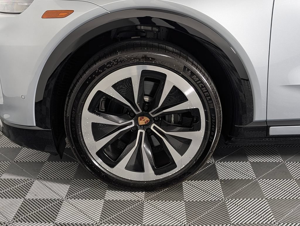 New 2026 Porsche Cayenne Electric AWD/4WD image 11