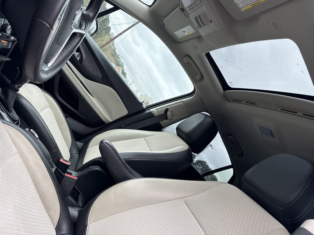 Used 2019 Buick Encore Sport Touring w/ Safety Package image 32