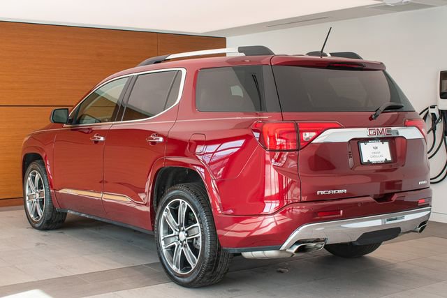 Used 2017 GMC Acadia Denali w/ Technology Package AWD/4WD image 8