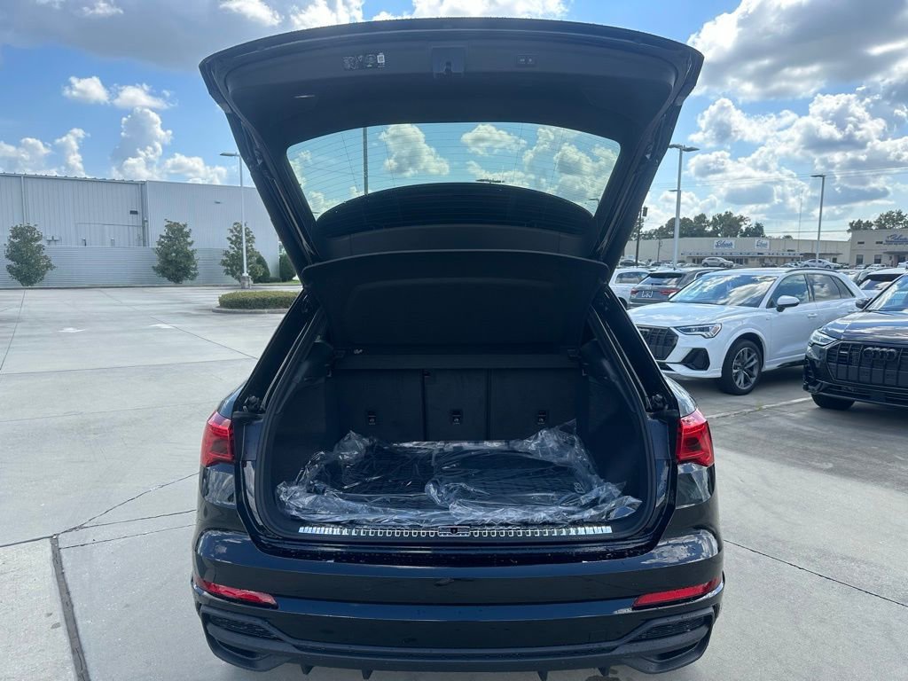 New 2025 Audi Q3 2.0T Premium image 5