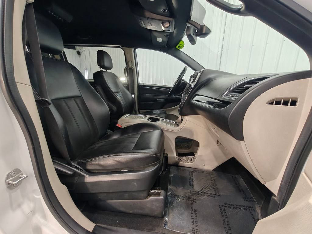 Used 2019 Dodge Grand Caravan SXT FWD image 20